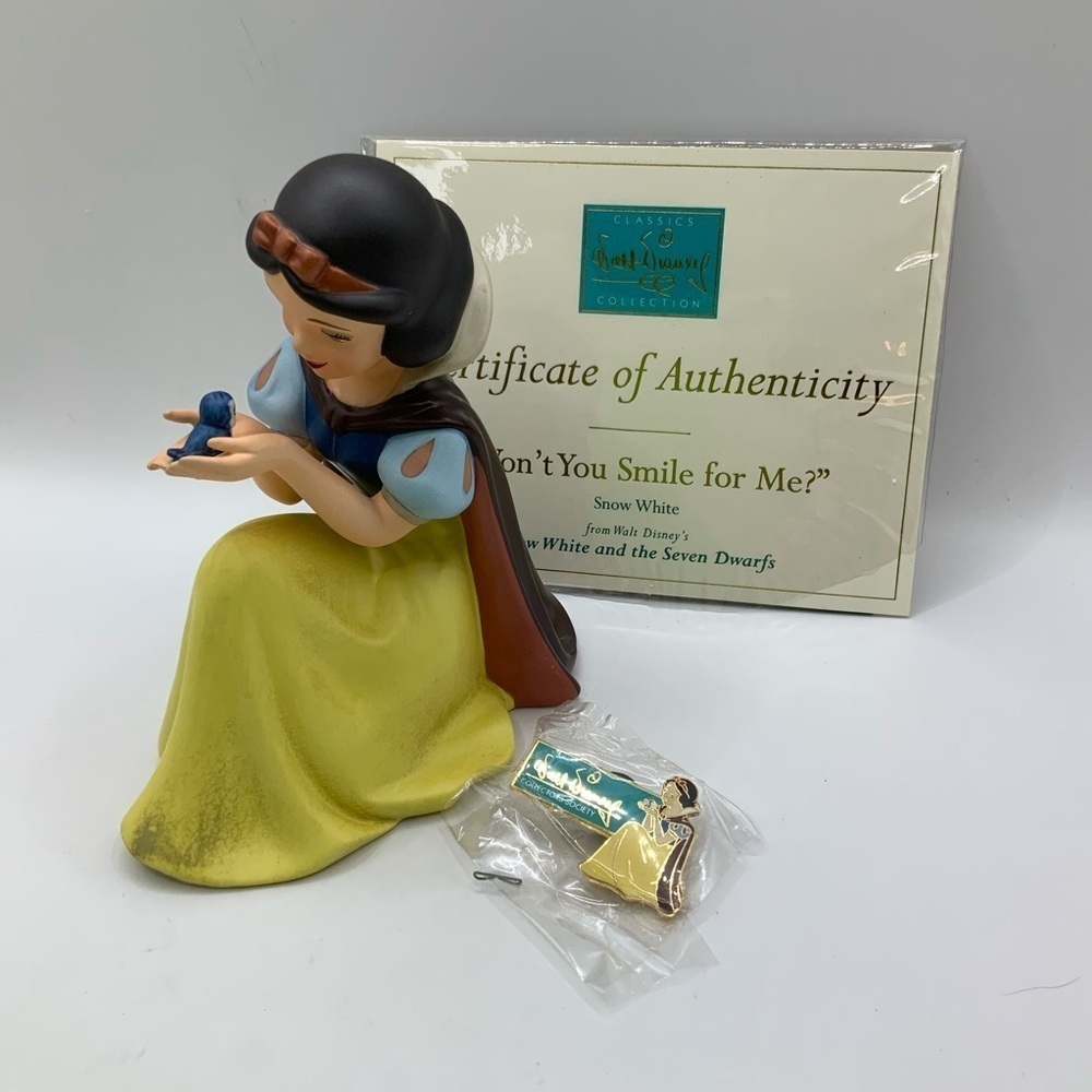 WDCC Vintage 2002 Snow White Wont you Smile For Me Figurine - Picture 2 of 7